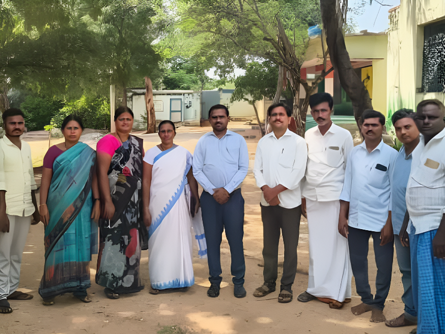‘స్వీపర్లకు కనీస వేతనం రూ.26 వేలు ఇవ్వాలి’