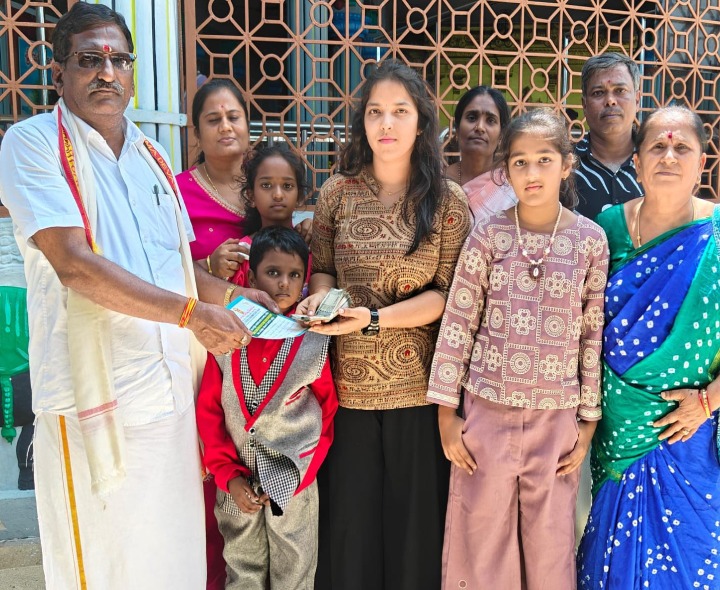 బోయకొండ గంగమ్మకు భక్తురాలి రూ.25 వేల విరాళం