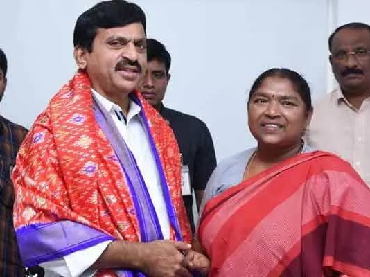 రేపు మేడారంలో పర్యటించనున్న మంత్రులు