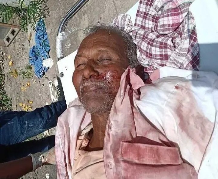 ఆటోలో నుంచి జారీపడి వ్యక్తి మృతి