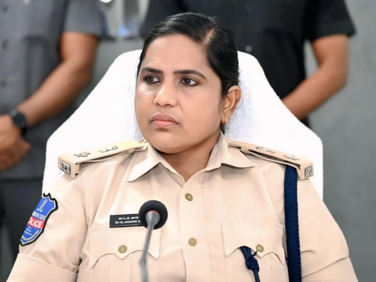 అనుమతులు లేకుండా టపాసులు విక్రయించరాదు: ఎస్పీ