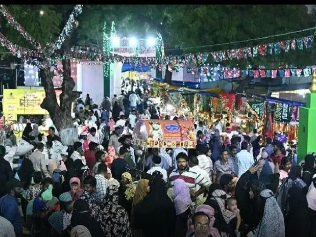 నల్గొండకు పోటెత్తిన భక్తులు