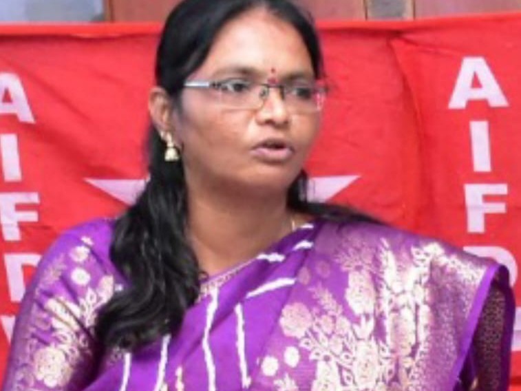 ‘ఆసుపత్రి నిర్వహణ బాధ్యత మెడికల్ ఆఫీసర్ ఇవ్వాలి’