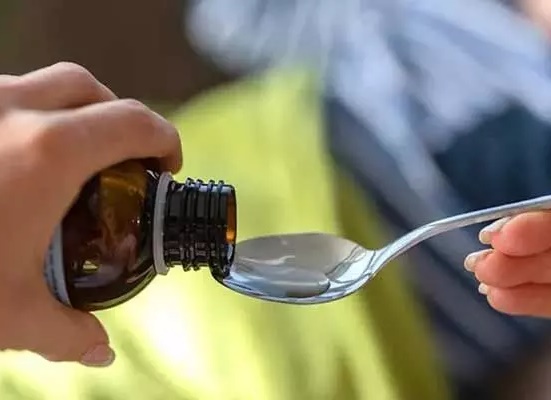 దగ్గుమందు మరణాలు.. కంపెనీ మూసివేత