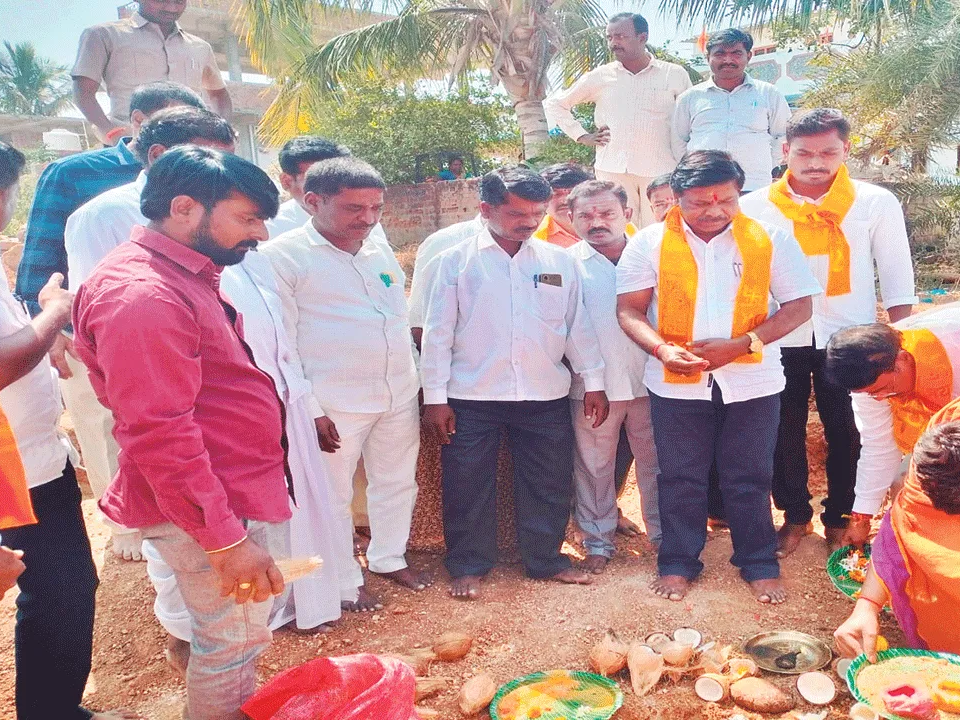 గ్రామాల అభివృద్ధే ప్రభుత్వ లక్ష్యం: ఎమ్మెల్యే