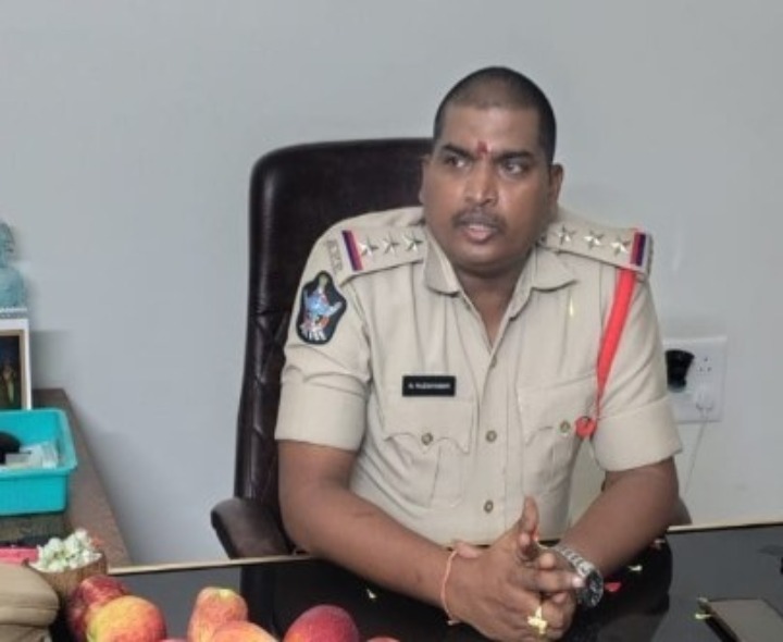 నూతన సీఐగా బాధ్యతలు చేపట్టిన రాజేశ్