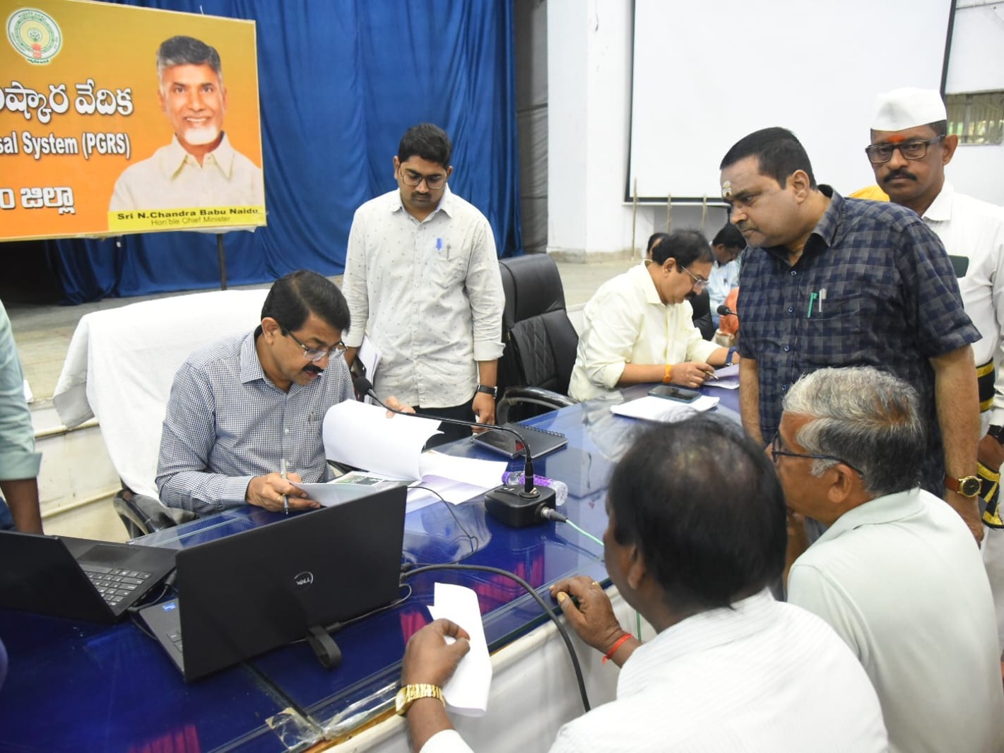 PGRSకు 184 ఫిర్యాదులు