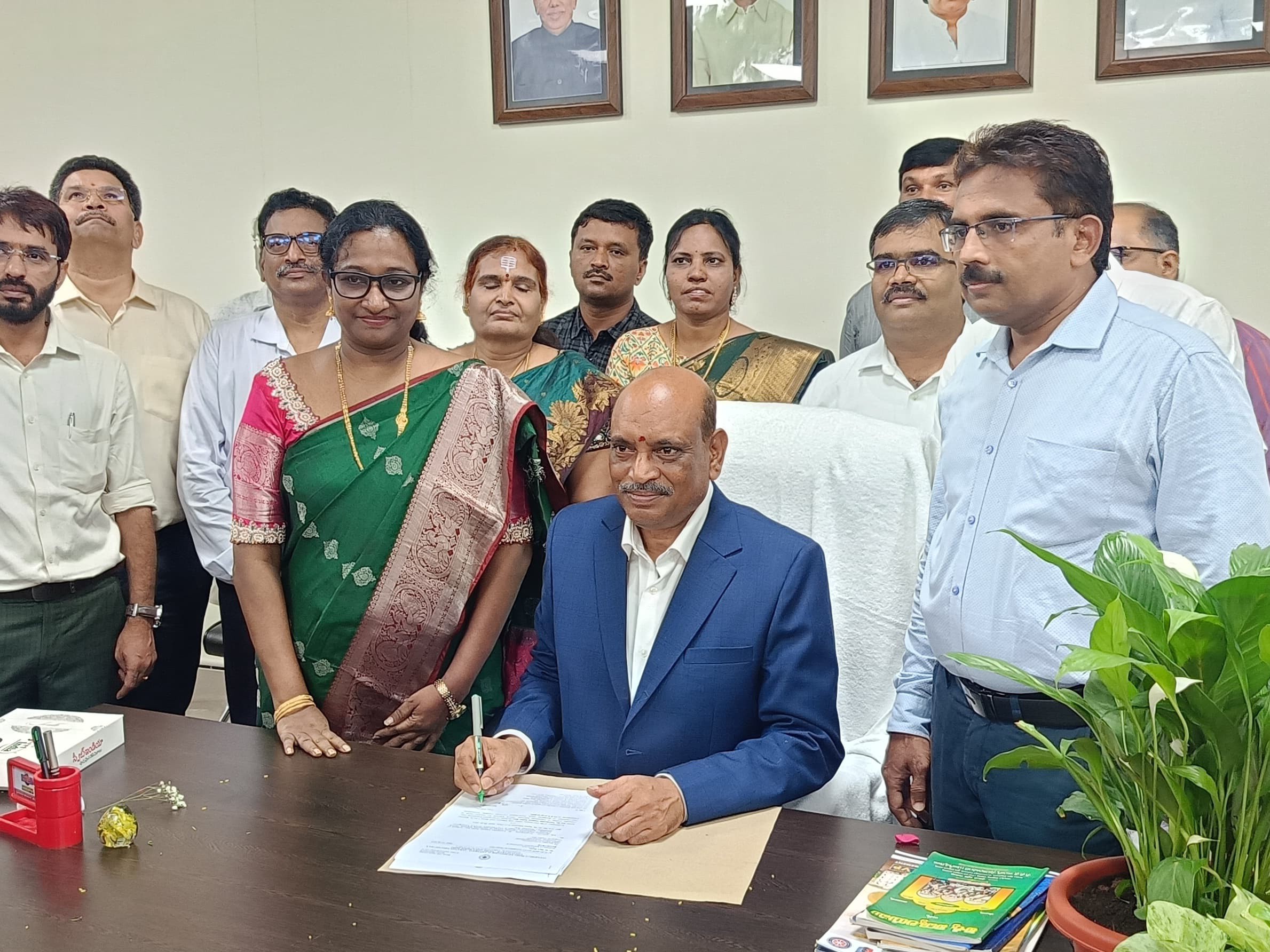 జేఎన్‌టీయూ గురజాడ విశ్వవిద్యాలయానికి నూతన వీసీ బాధ్యతలు