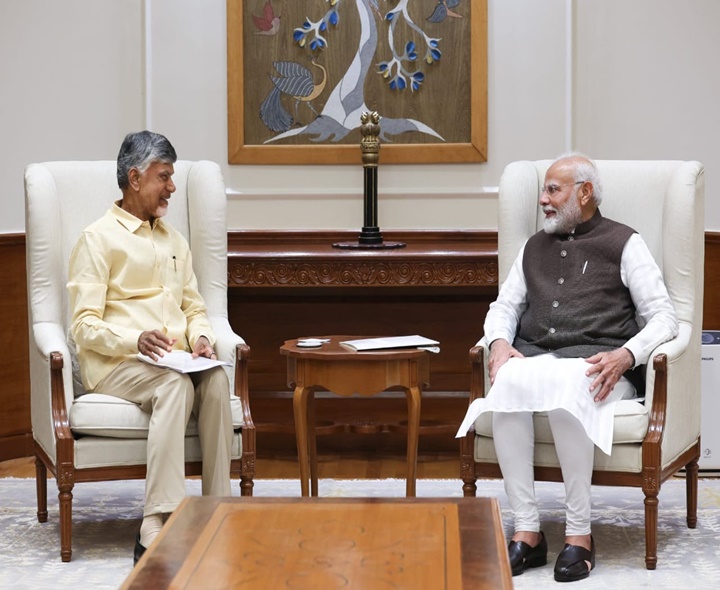 ప్రధాని మోదీతో సీఎం చంద్రబాబు భేటీ