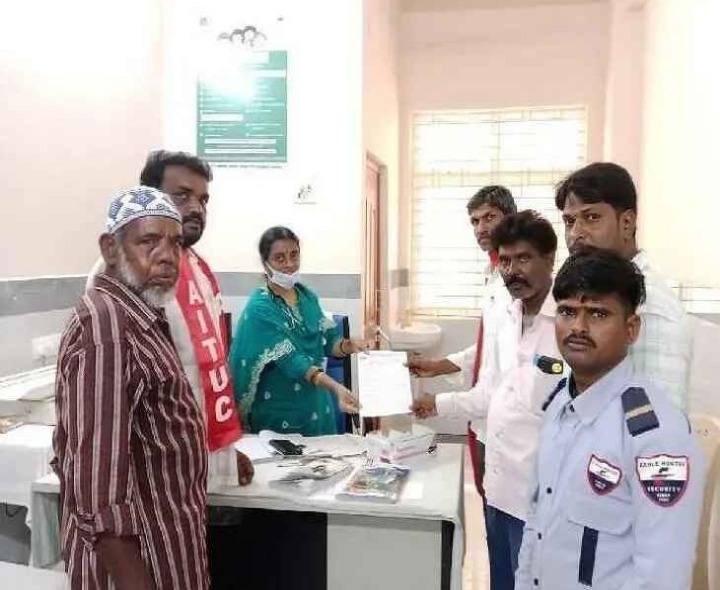 ‘మెడికల్ కాంట్రాక్ట్ కార్మికుల సమస్యలను పరిష్కరించండి’