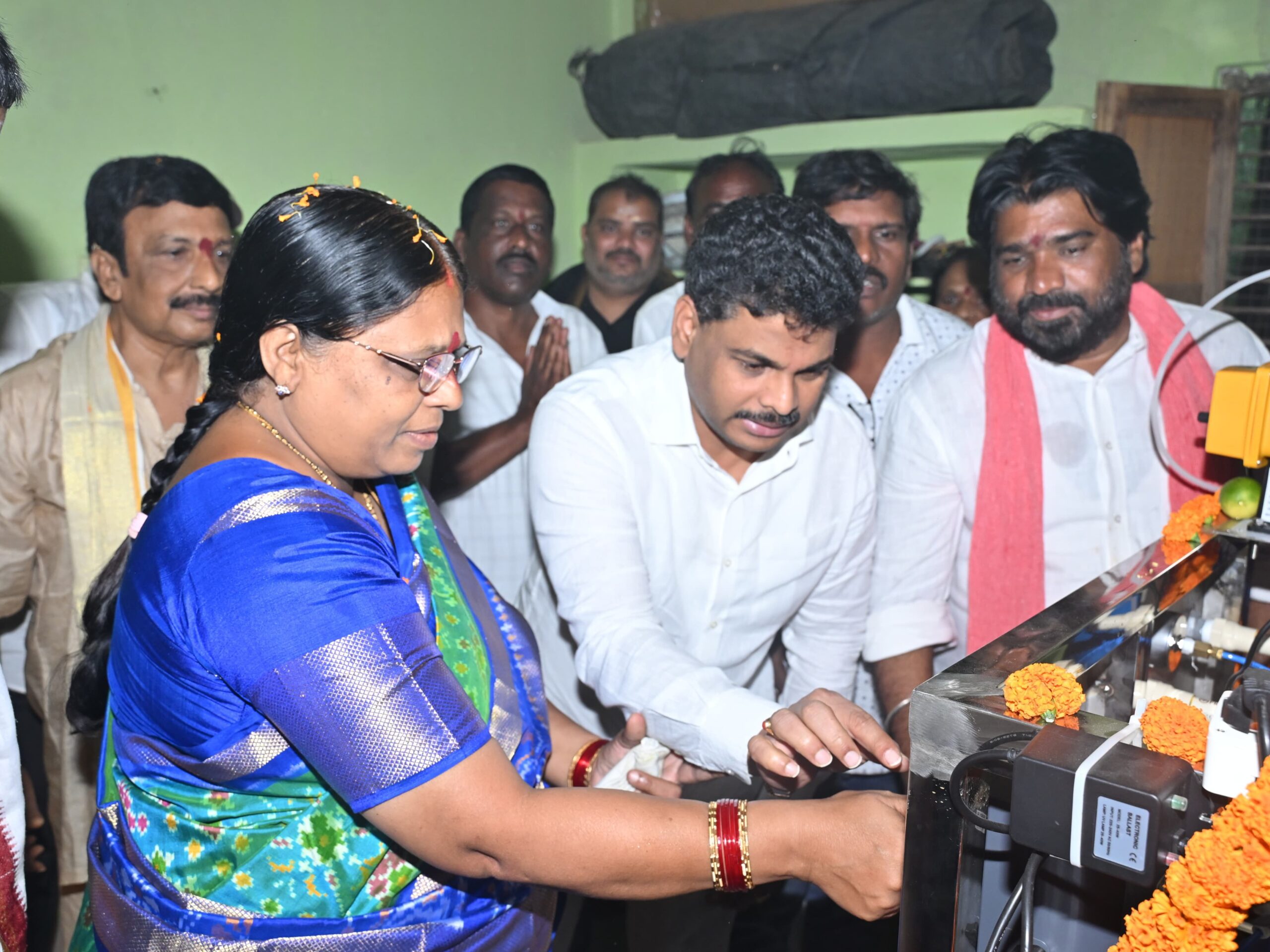 సొంత నిధులతో వాటర్ ప్లాంట్ ఏర్పాటు చేసిన ఎమ్మెల్యే కోళ్ల