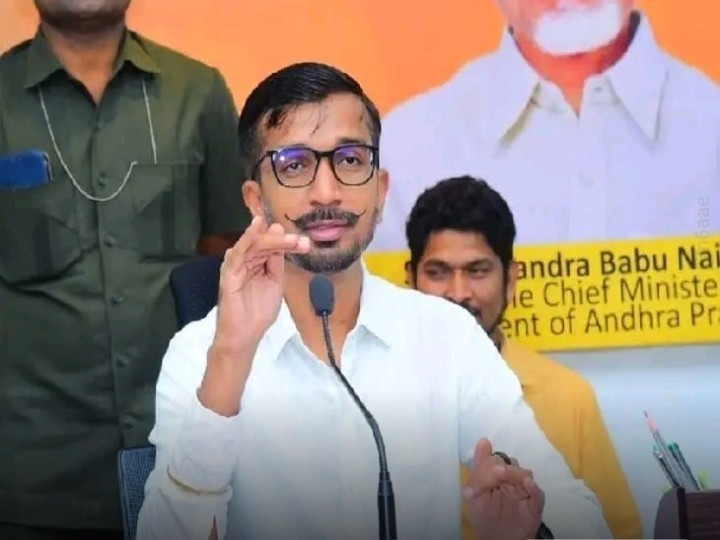 సబ్ స్టేషన్ల నిర్మాణానికి భూసేకరణ చేపట్టాలి: కలెక్టర్