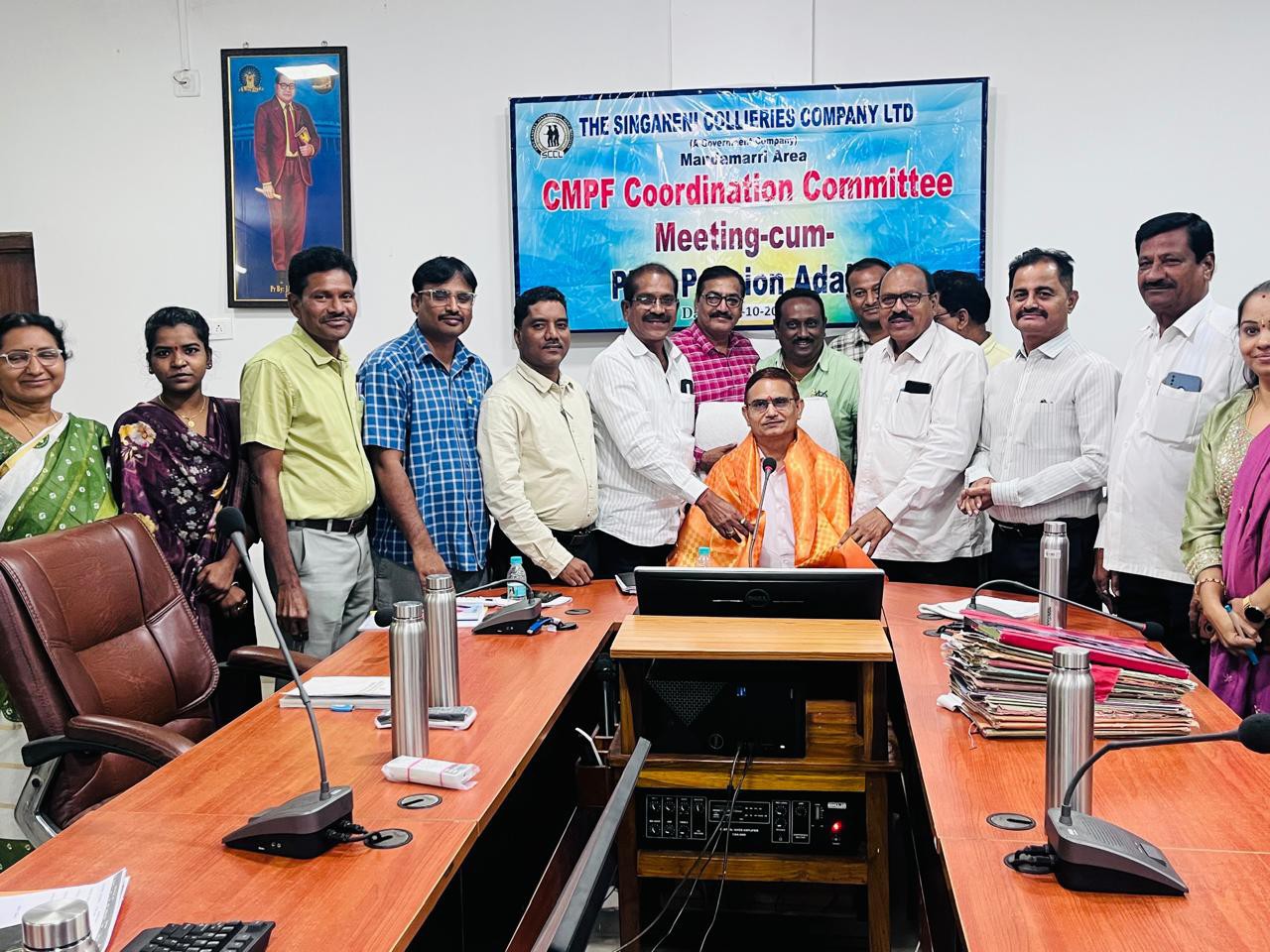 కొత్త పెన్షన్ స్కీం, CMPF అంశాలపై అధికారుల సమీక్ష