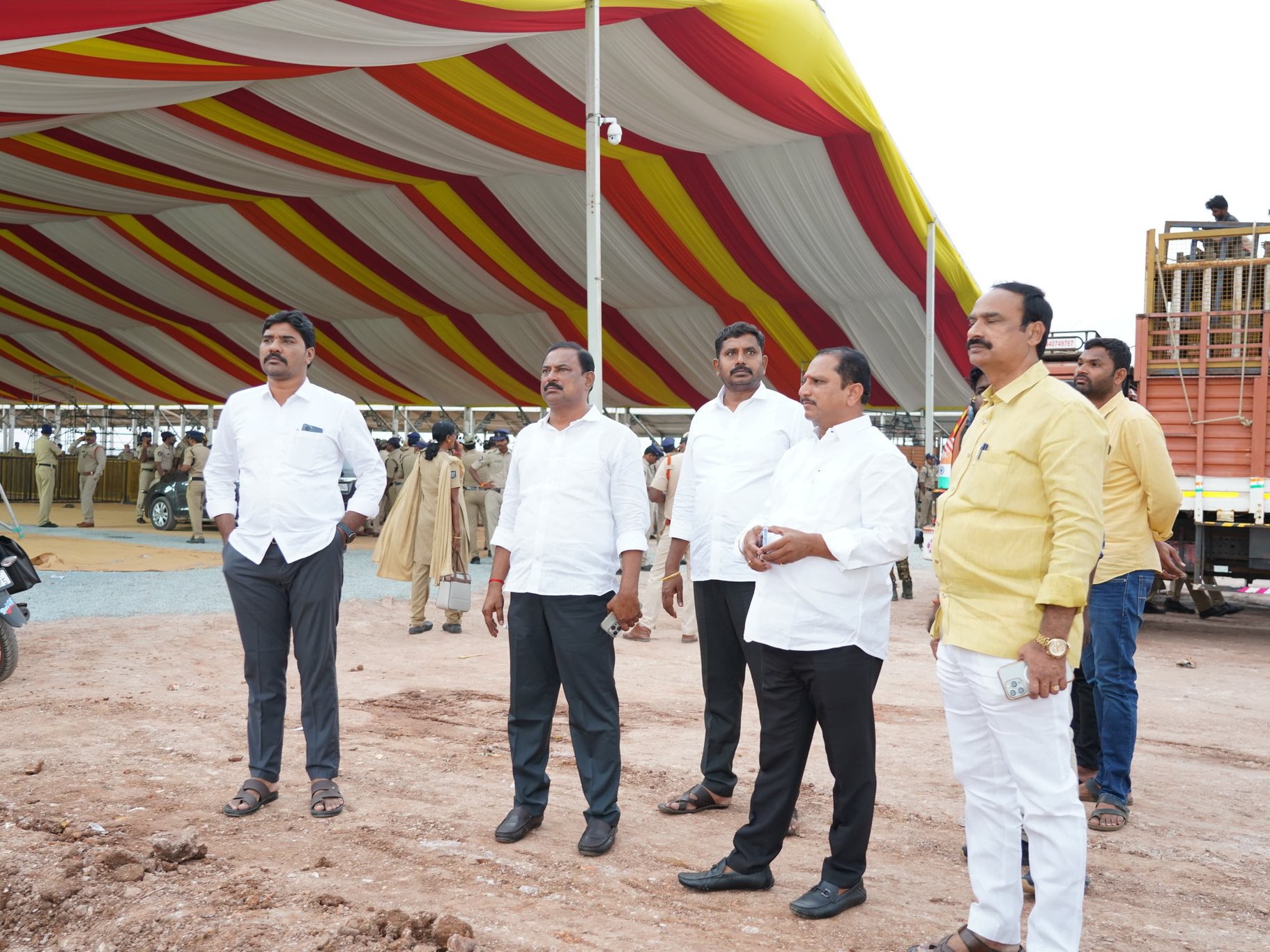 ప్రధాని సభ ఏర్పాట్లు పరిశీలించిన ఎమ్మెల్యే