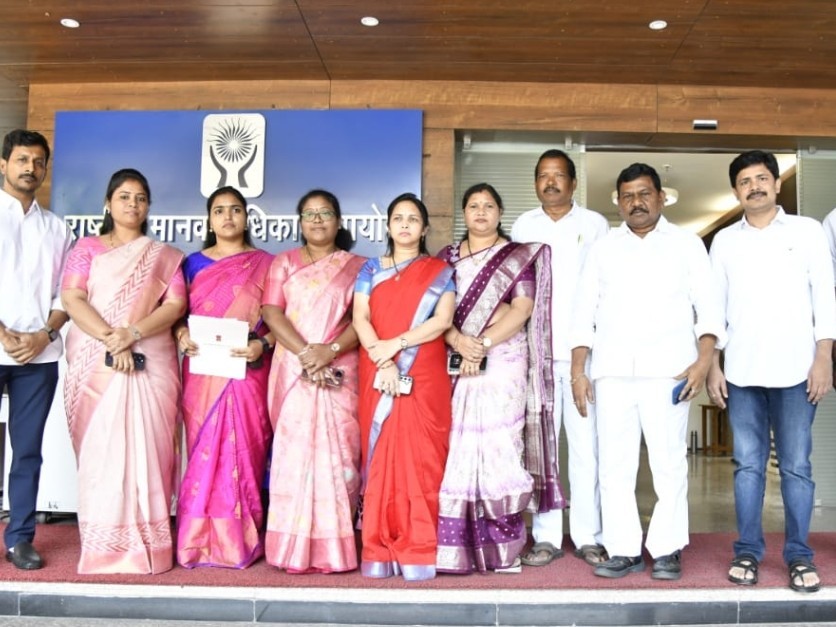 మానవ హక్కుల కమిషన్‌కు వైసీపీ నాయకులు వినతి