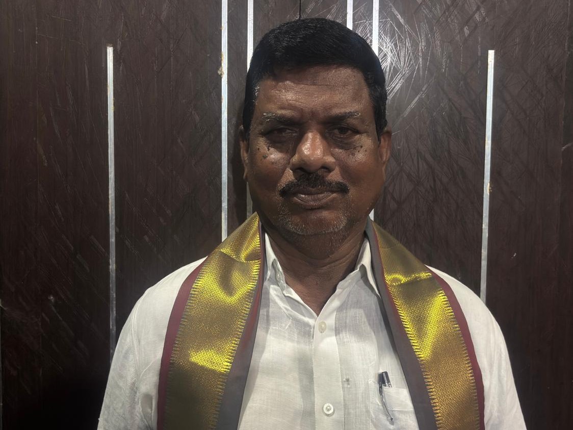 ఆల్ ఇండియా తూర్పు కాపు సంఘ గౌరవ అధ్యక్షుడిగా గిరి