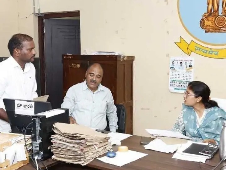 ‘భూ భారతి దరఖాస్తులను క్లియర్ చేయాలి’