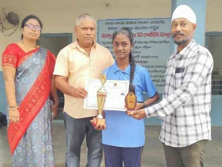 సెపక్ తక్రా పోటీల్లో సత్తా చాటిన సయ్యద్ రెహానా