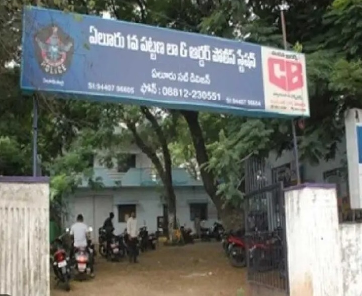 అప్పుల బాధతో పురుగు వ్యక్తి ఆత్మహత్య