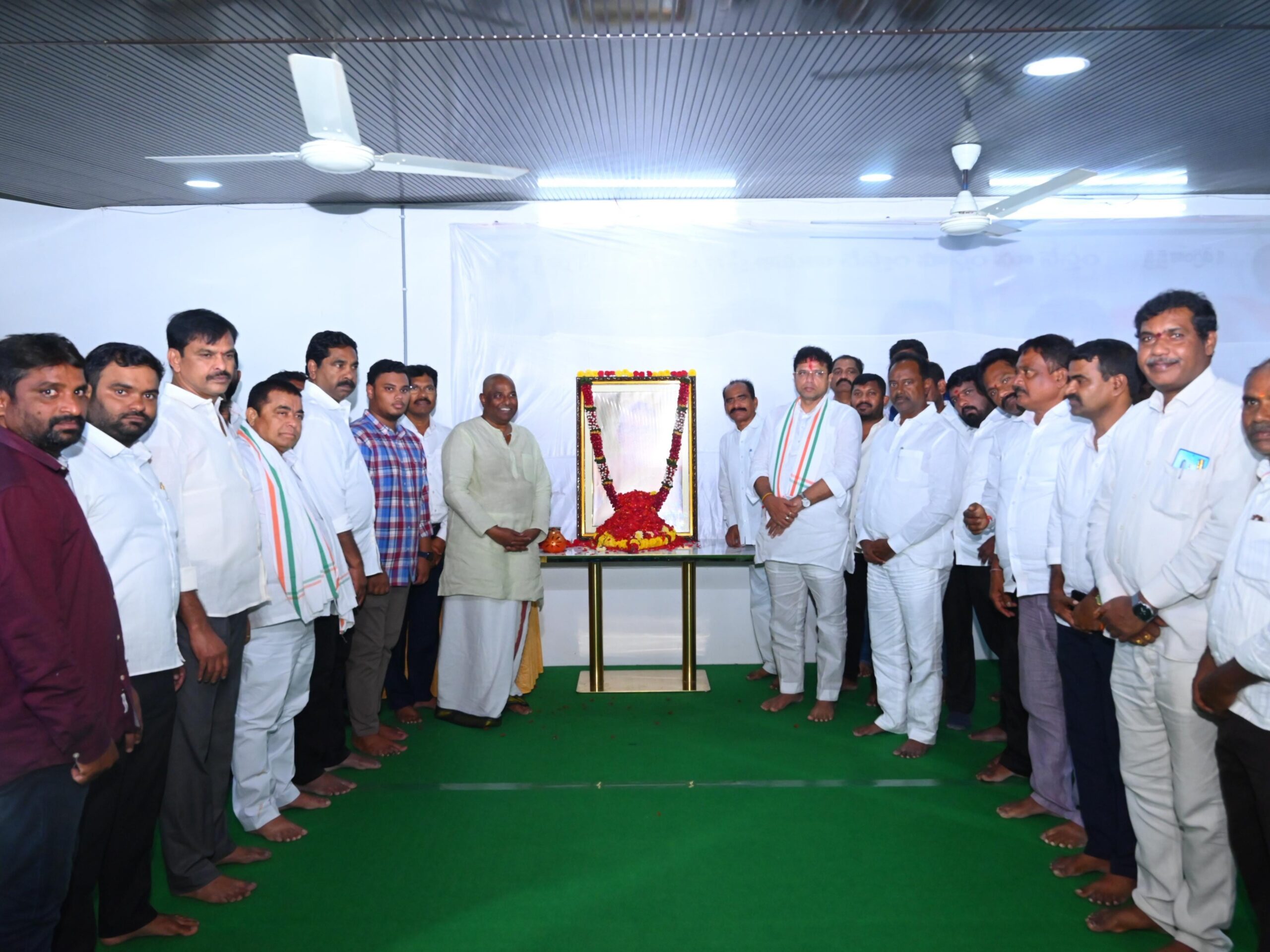 కాంతమ్మకు నివాళులార్పించిన మంత్రి