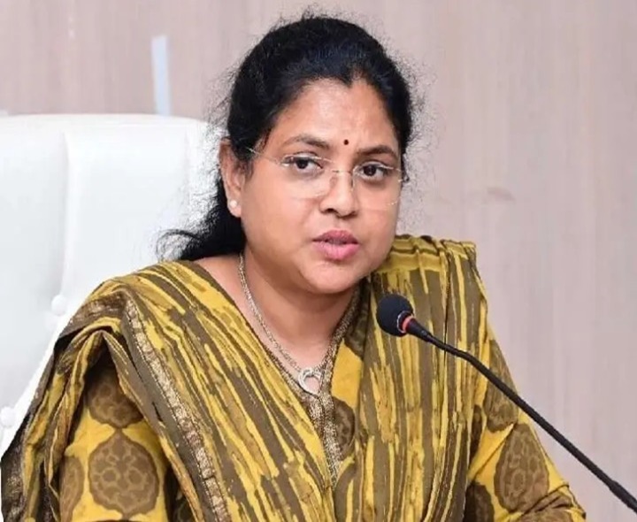 భక్తులకు ఇబ్బందులు లేకుండా ఏర్పాట్లు చేయాలి: కలెక్టర్