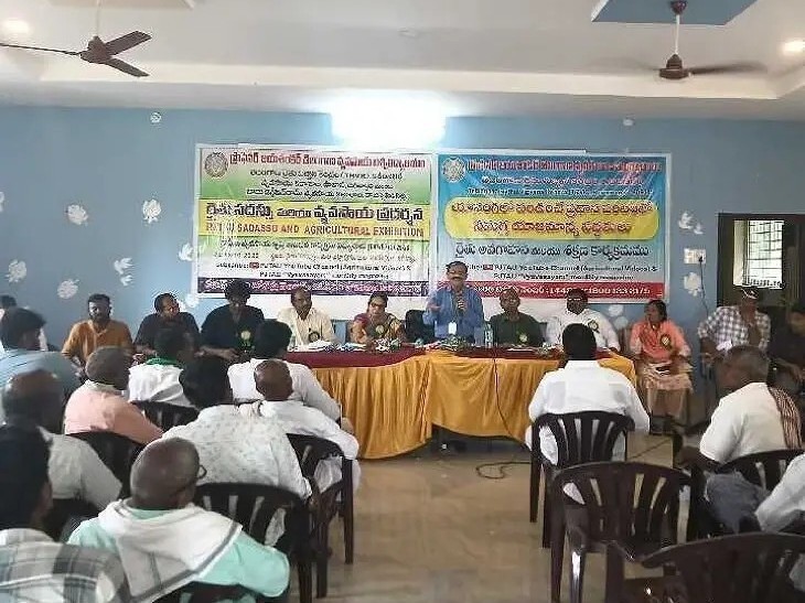 ‘పంటల సాగులో రైతులు మెలకువలు పాటించాలి’