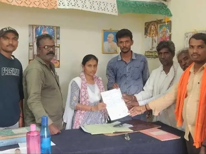 వాటర్ ట్యాంకును కూల్చివేయాలని వినతి