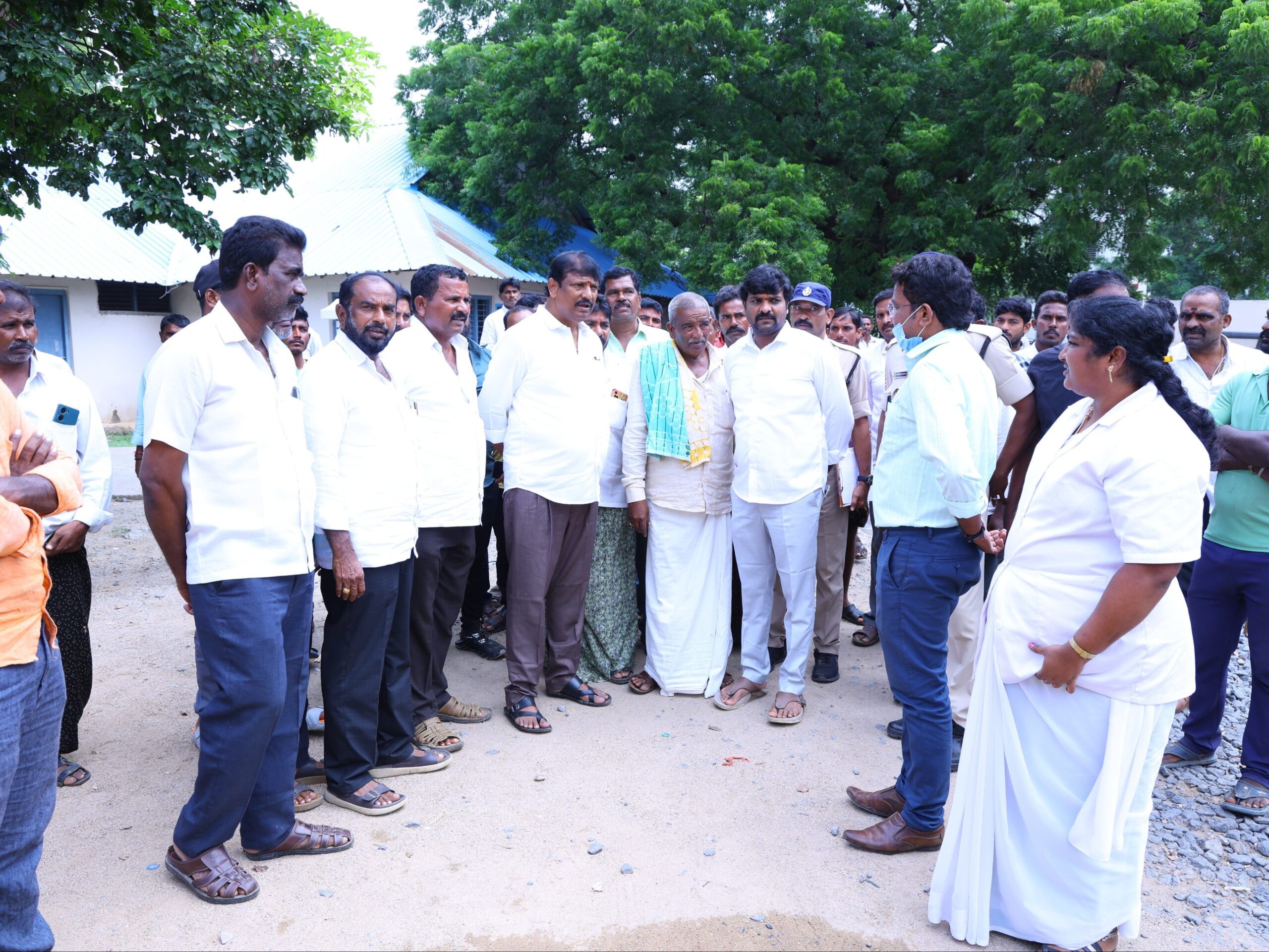 ‘యువకులు మృతి చెందడం బాధాకరం’