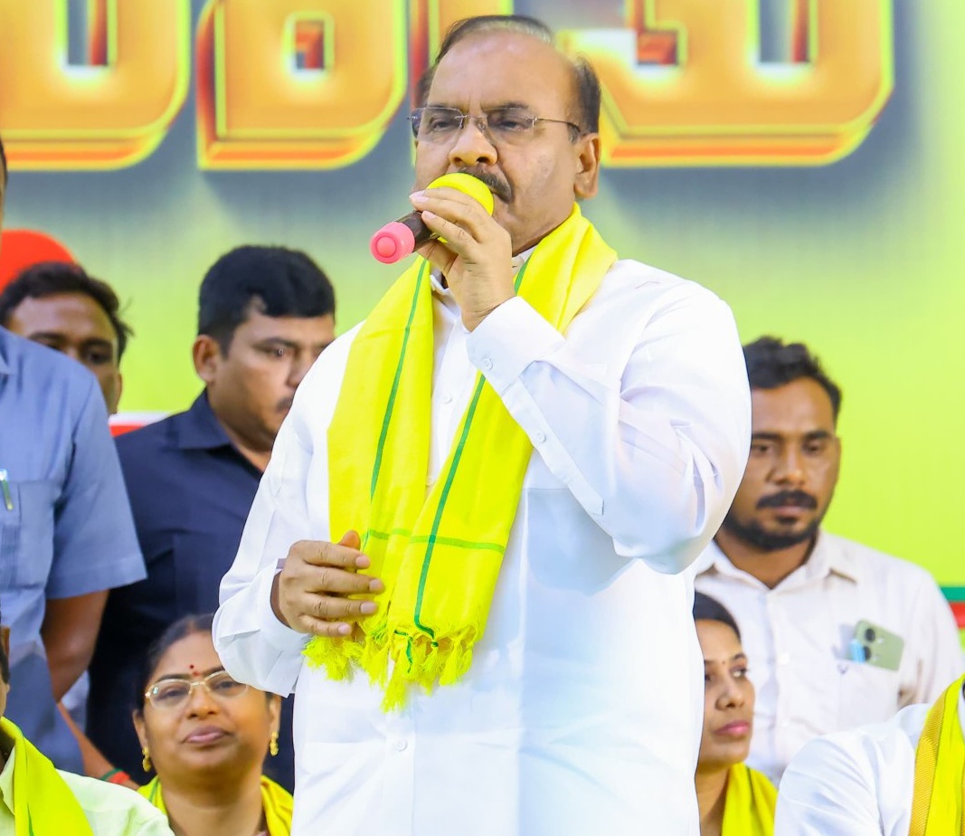 కల్తీ మద్యానికి తల్లివేరు జగనే: ప్రత్తిపాటి