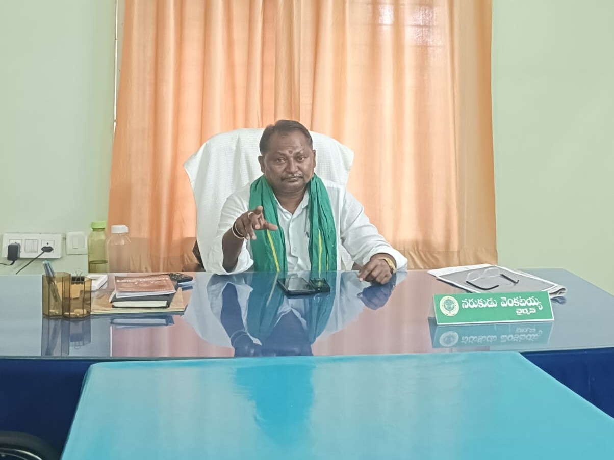 ‘దళారులకు పత్తి అమ్మి రైతులు మోసపోవద్దు’