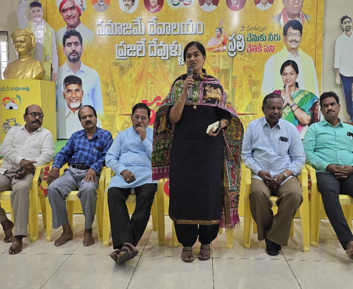 ప్రజలకు మరింత మెరుగైన సేవలు అందించాలి: MLA