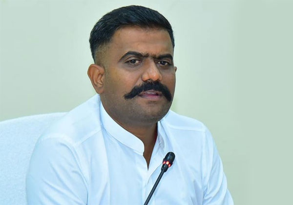 ‘నారా వారి సారా అన్నందుకే అతన్ని ఇరికించారు’
