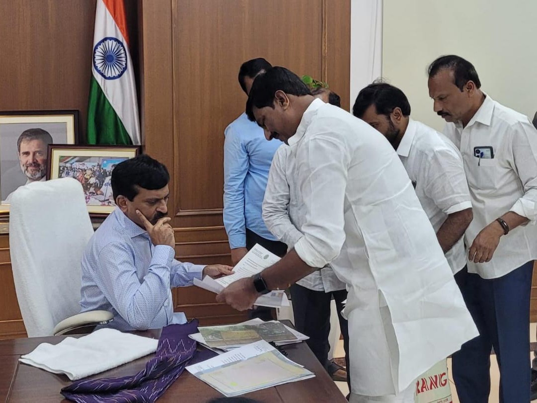 ఆ రిజిస్ట్రేషన్లను రద్దు చేయాలని మంత్రికి వినతి