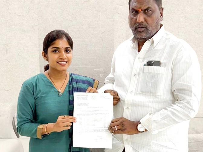 ఎమ్మెల్యే విజ్ఞప్తితో రోడ్ల కోసం నిధులు మంజూరు