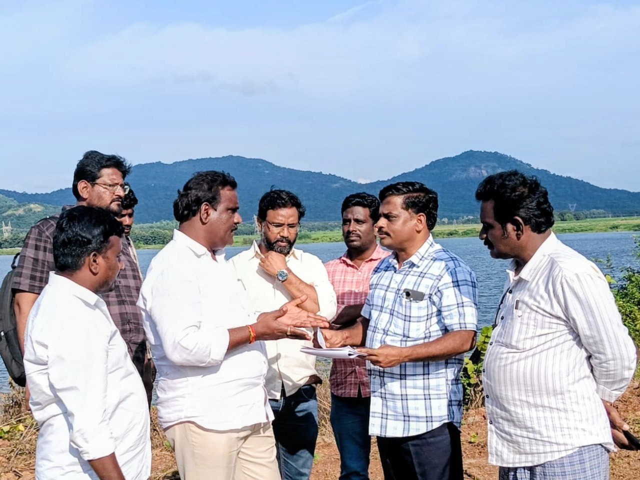 మామునూరుపేట చెరువు అభివృద్ధి పనులు షురూ.!