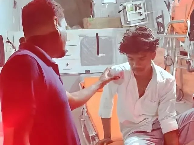 ఘోర రోడ్డు ప్రమాదం.. ఇద్దరికి తీవ్ర గాయాలు