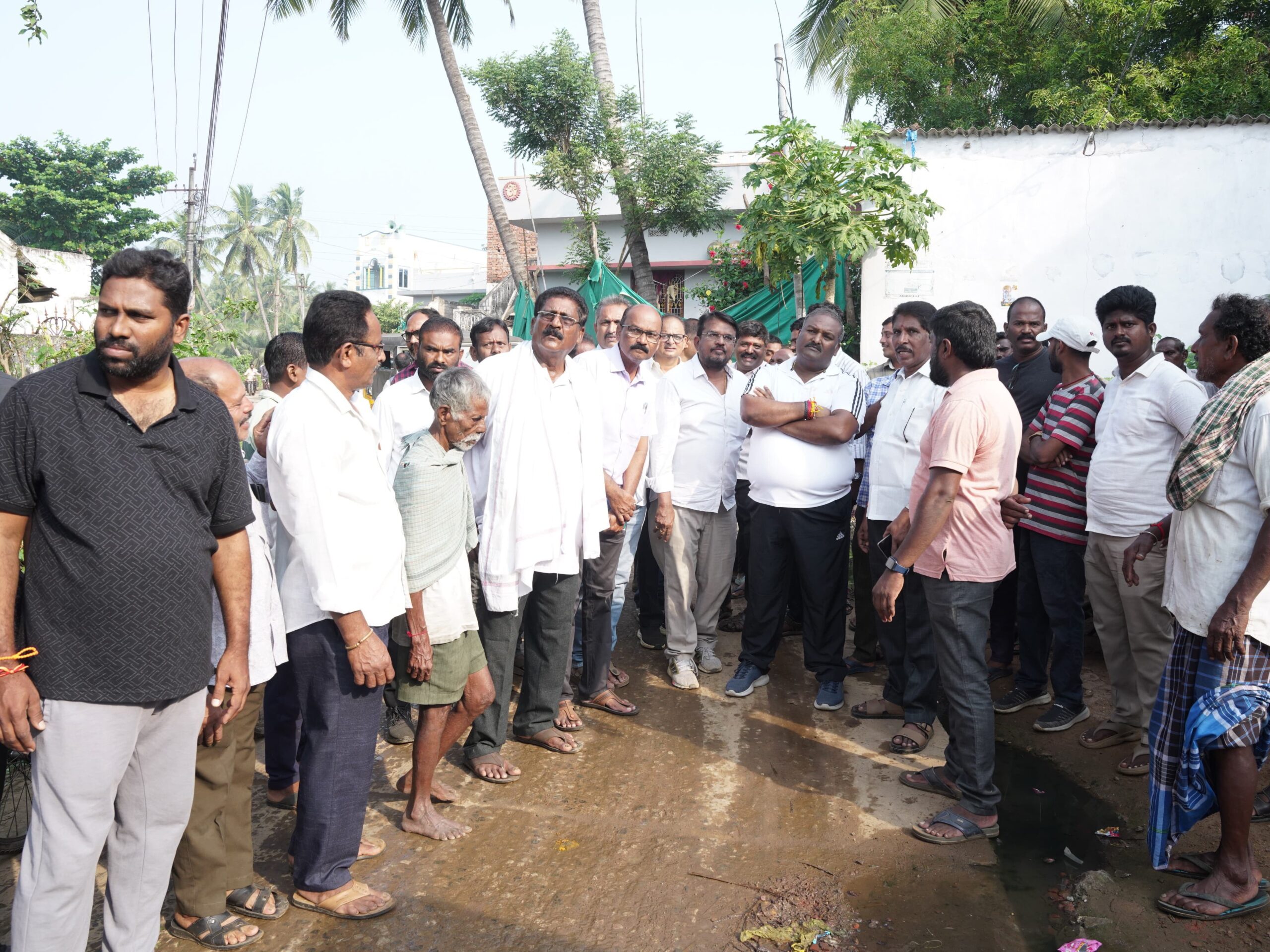 ‘పరిశుభ్రతకు ప్రాధాన్యత ఇవ్వాలి’