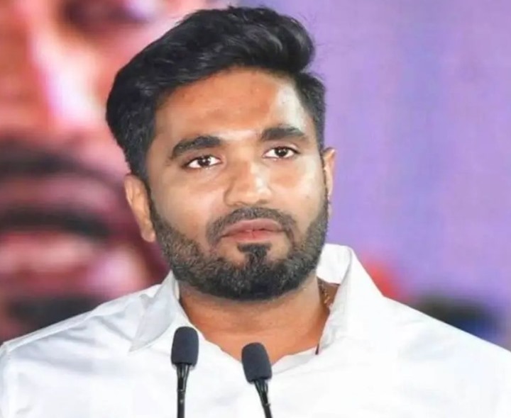 లోకేష్ వ్యాఖ్యలకు మాజీ ఎంపీ భరత్ కౌంటర్