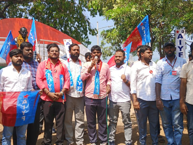 ‘విభజన హామీలు అమలు చేయాలి’
