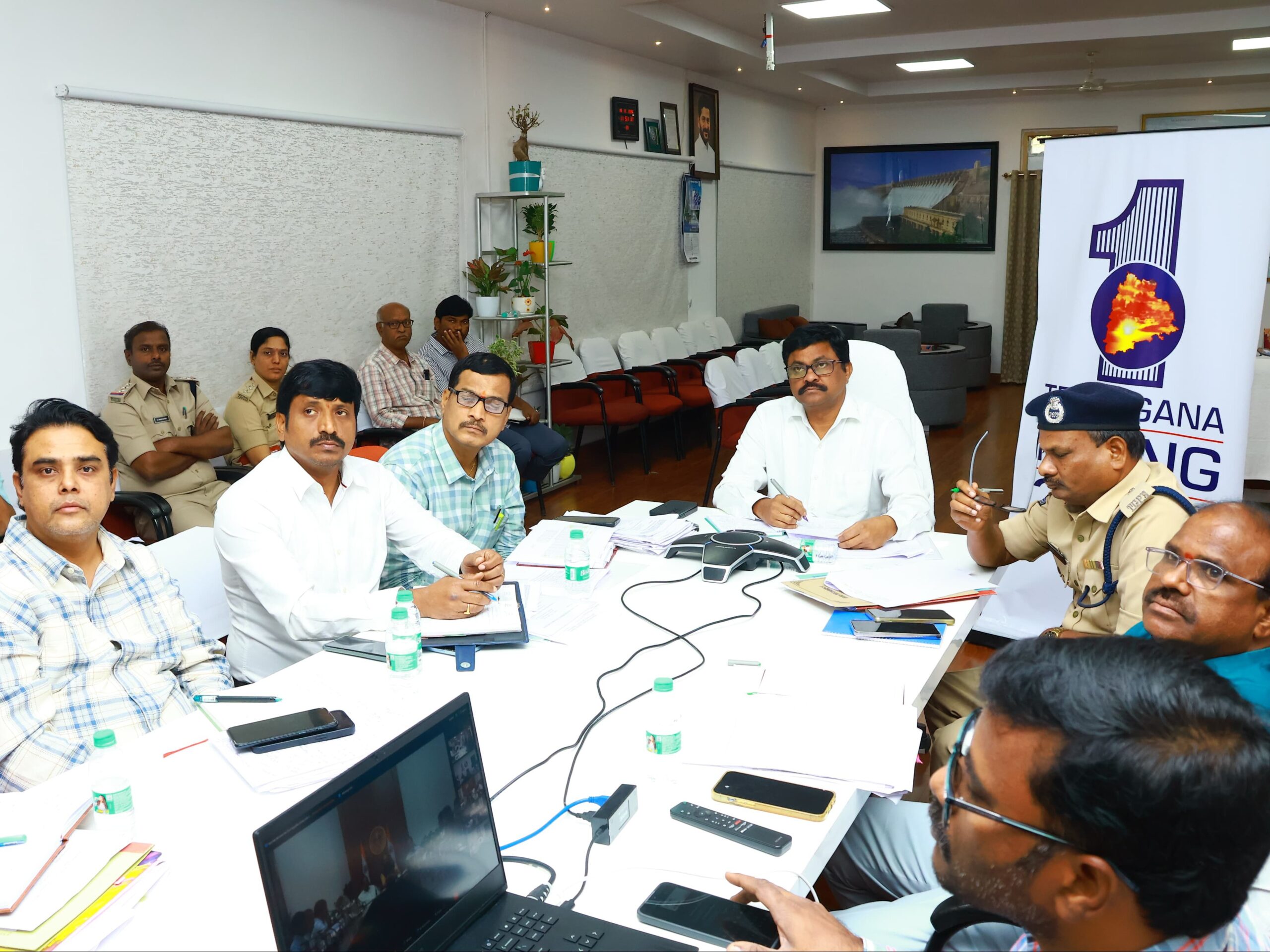 ‘ధాన్యం కొనుగోలు కేంద్రాల్లో ఇబ్బందులు లేకుండా చూడాలి’