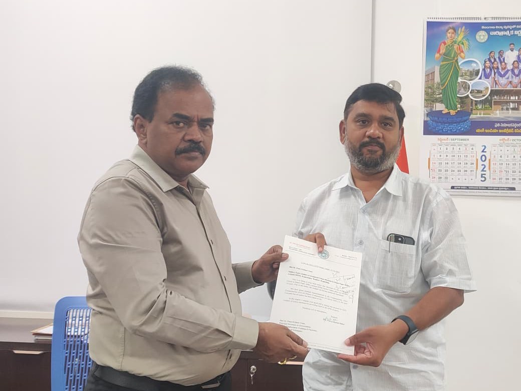 ‘వెంటనే గుర్తింపు కార్మిక సంఘం ఎన్నికలు నిర్వహించాలి’