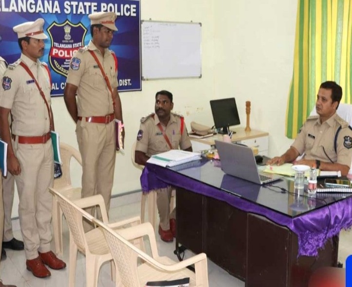 పోలీస్ ఉద్యోగం బాధ్యతతో కూడుకున్నది: ఎస్పీ