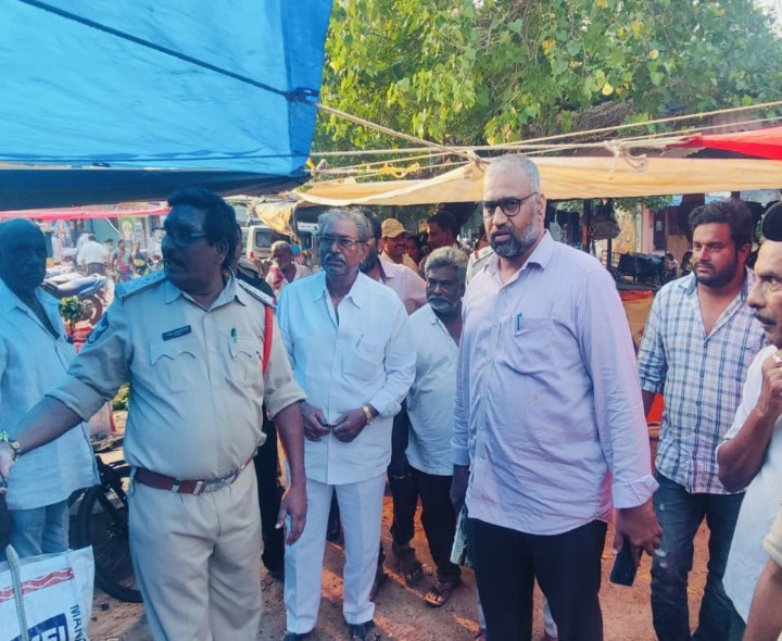 దీపావళి దుకాణాలు పెట్టేవారు అనుమతులు తప్పనిసరి: సీఐ