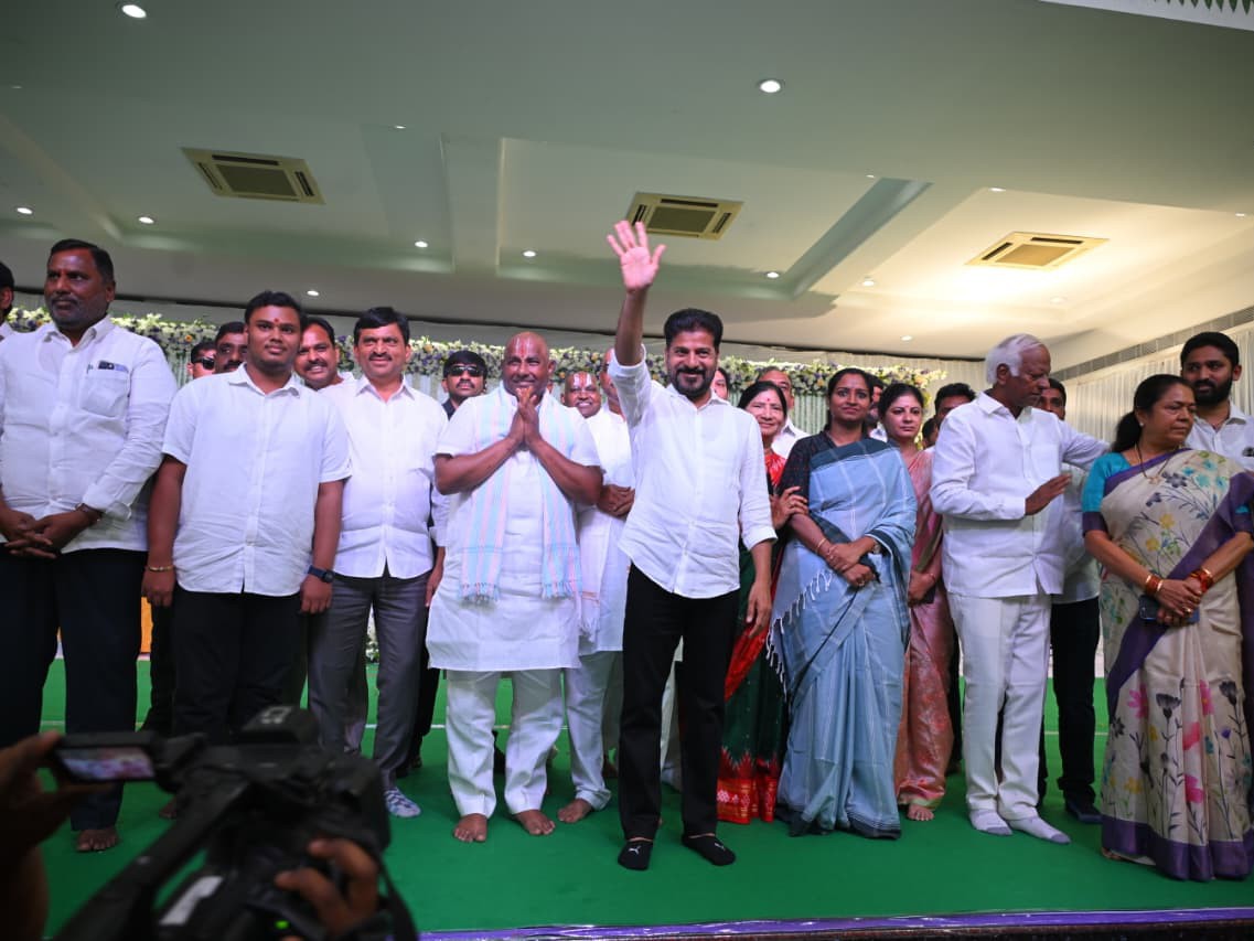 ఎట్టకేలకు కలుసుకున్న ముఖ్య నేతలు..!