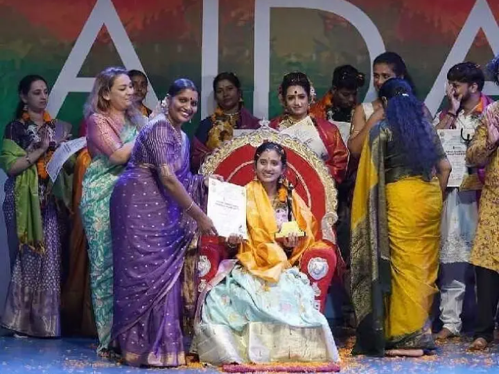జాతీయ నృత్య అవార్డు సాధించిన WGL జిల్లా వాసి