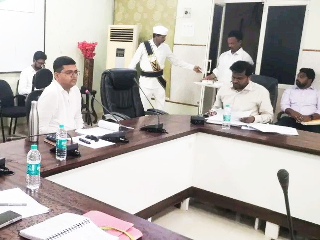 జల జీవన్ మిషన్ పనులను త్వరితగతిన పూర్తి చేయాలి: కలెక్టర్