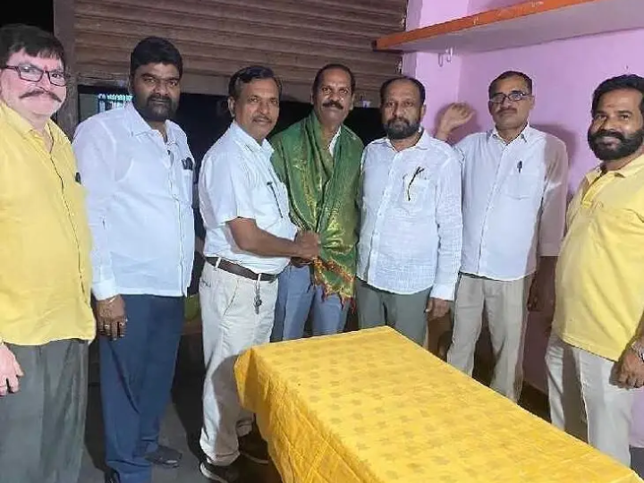 ప్లీడర్ సుధాకర్‌కు బార్ అసోసియేషన్ సత్కారం