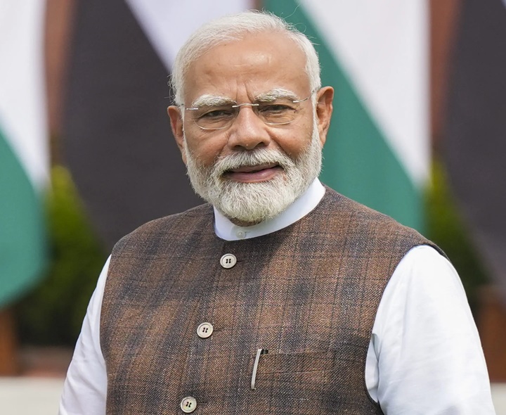 ప్రధాని మోదీ పర్యటనలో శంకుస్థాపనలు