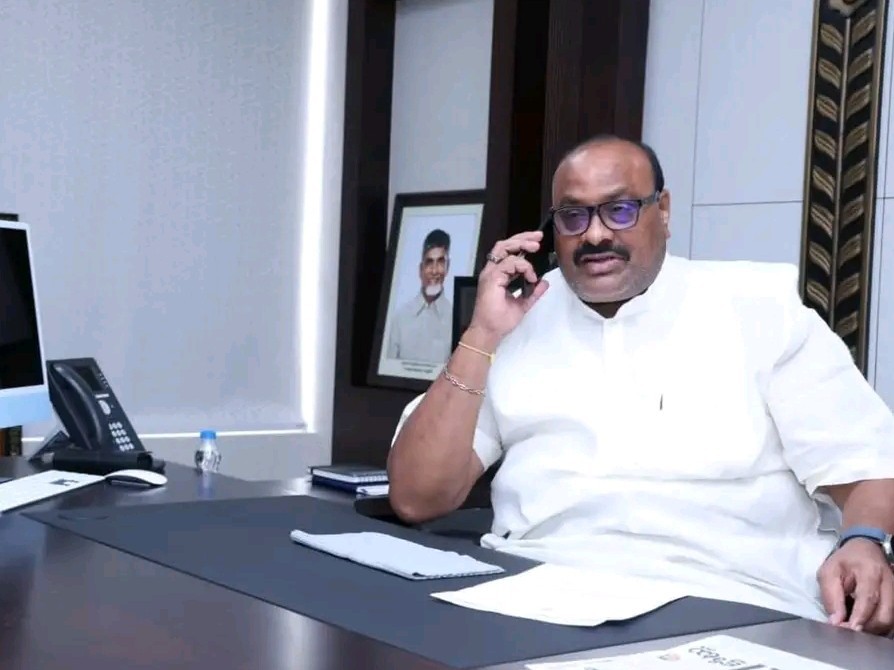 భవనం కూలిన ఘటనపై మంత్రి అచ్చెన్న ఆరా