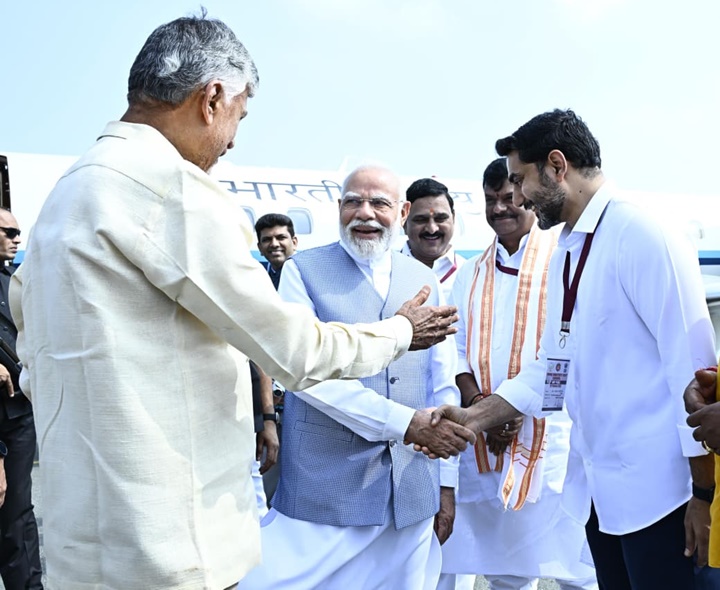 మీ నాన్నలా అయిపోతావు.. లోకేశ్‌తో ప్రధాని